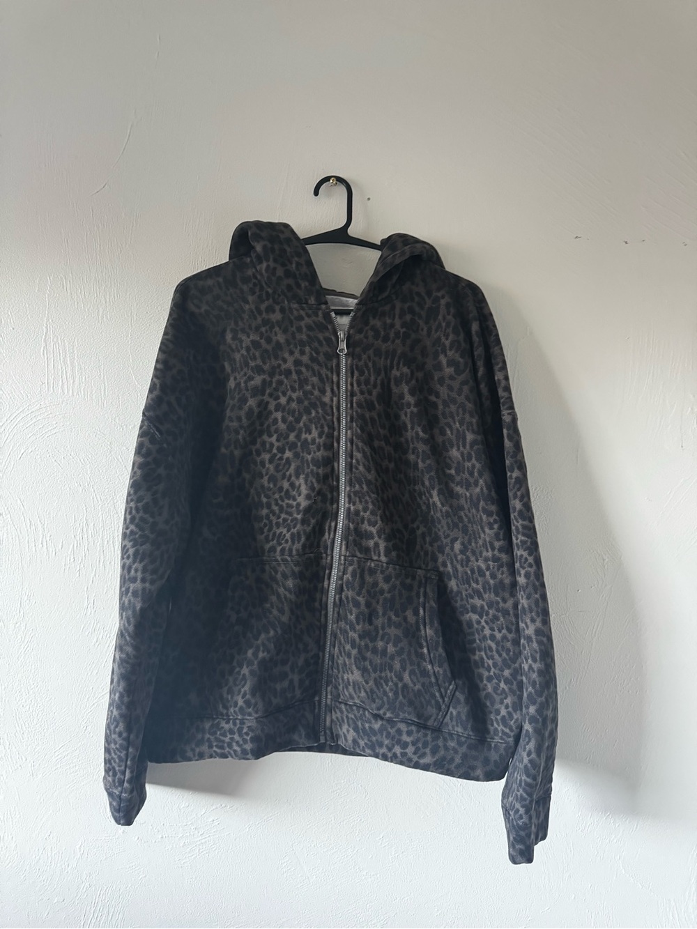Hollister Men's Black and Gray Leopard Zip-Up Hoodie
